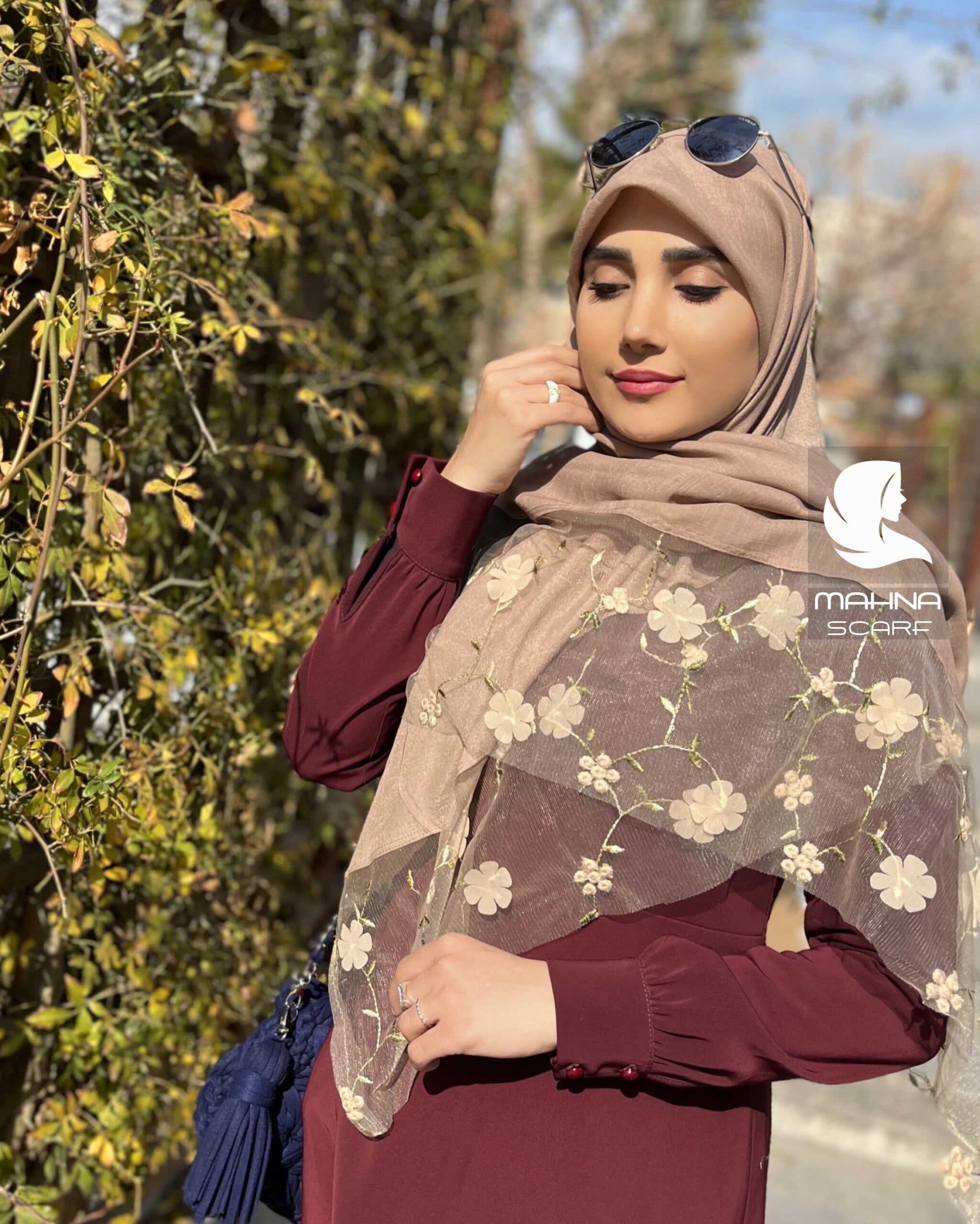 روسری تور گلدوزی نسکافه ای