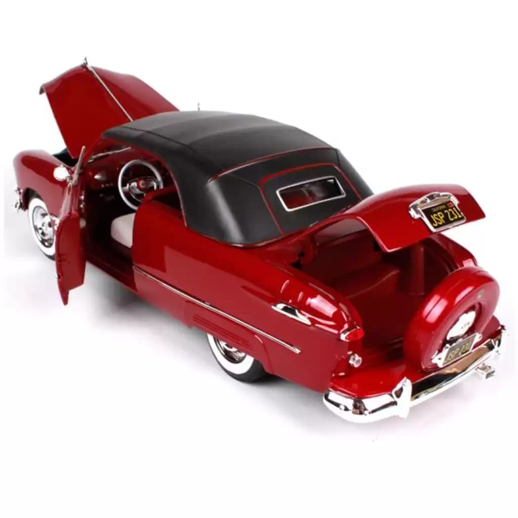 ماکت ماشین Ford 1950 برند Maisto — تصویر ۸