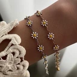 دستبند بابونه طلایی و نقره ای — تصویر ۴