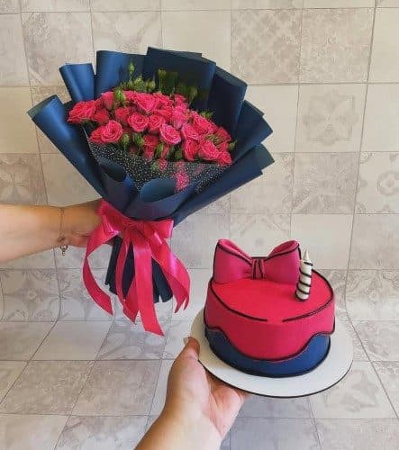 کیک تولد و باکس گل برای عروس — تصویر ۲