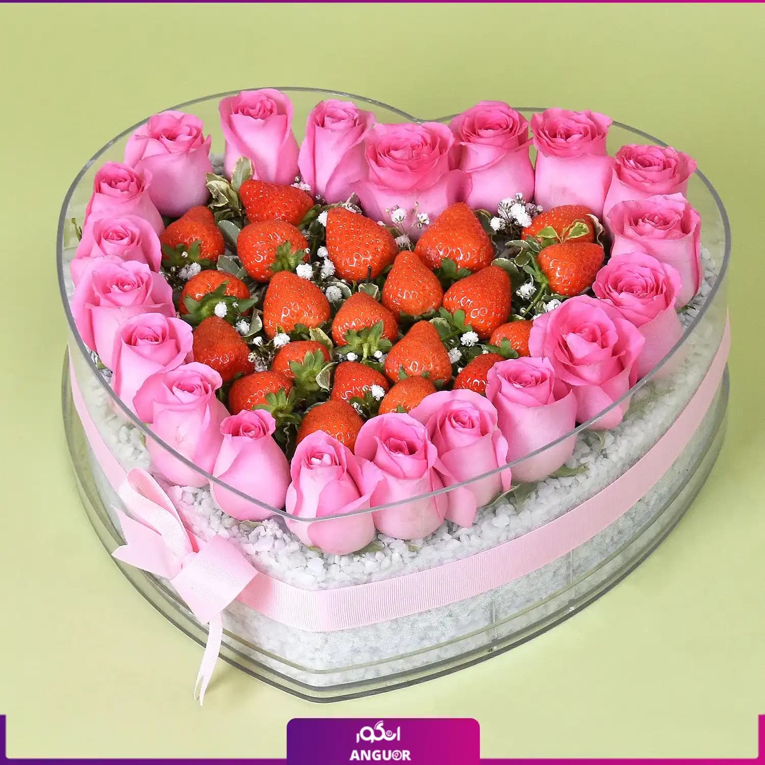 باکس شیشهای شکل قلب (رز و توت فرنگی) — تصویر ۲