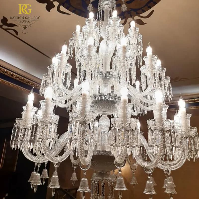 لوستر باکارات سفید لوکس فرم طبقاتی(36 شاخه)