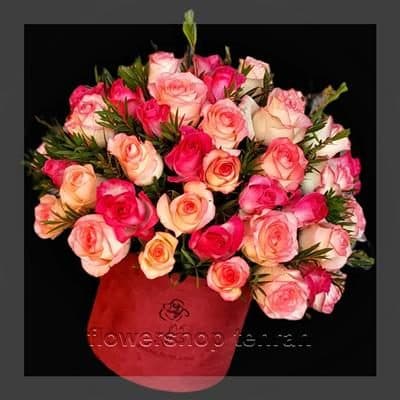 ترکیب جذاب اسفنج سبد گل ونوس برای هدیه، دکور یا میز پذیرش