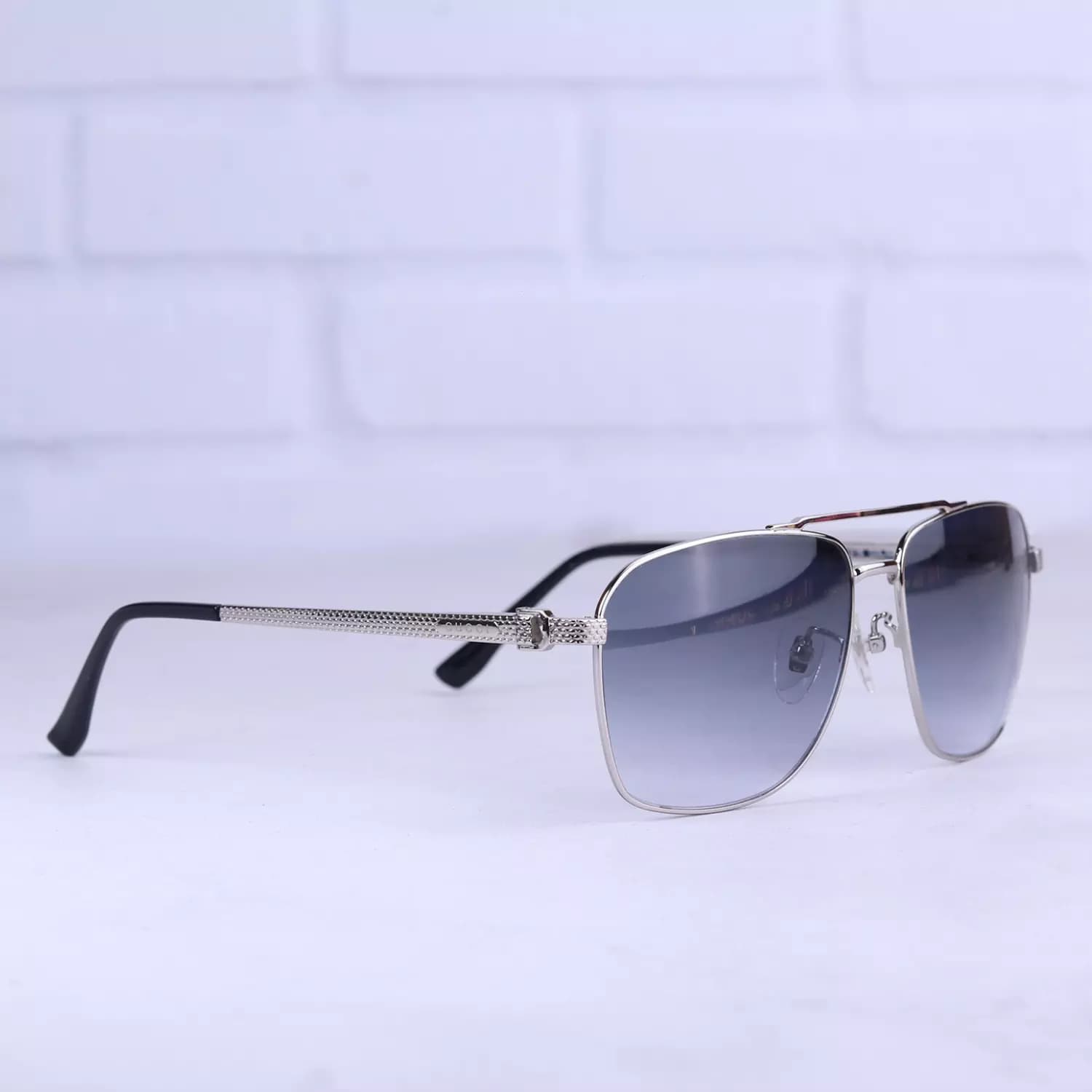عینک آفتابی مردانه گوچی فریم فلزی نقره ای GG 1359S/5 — تصویر ۱۰