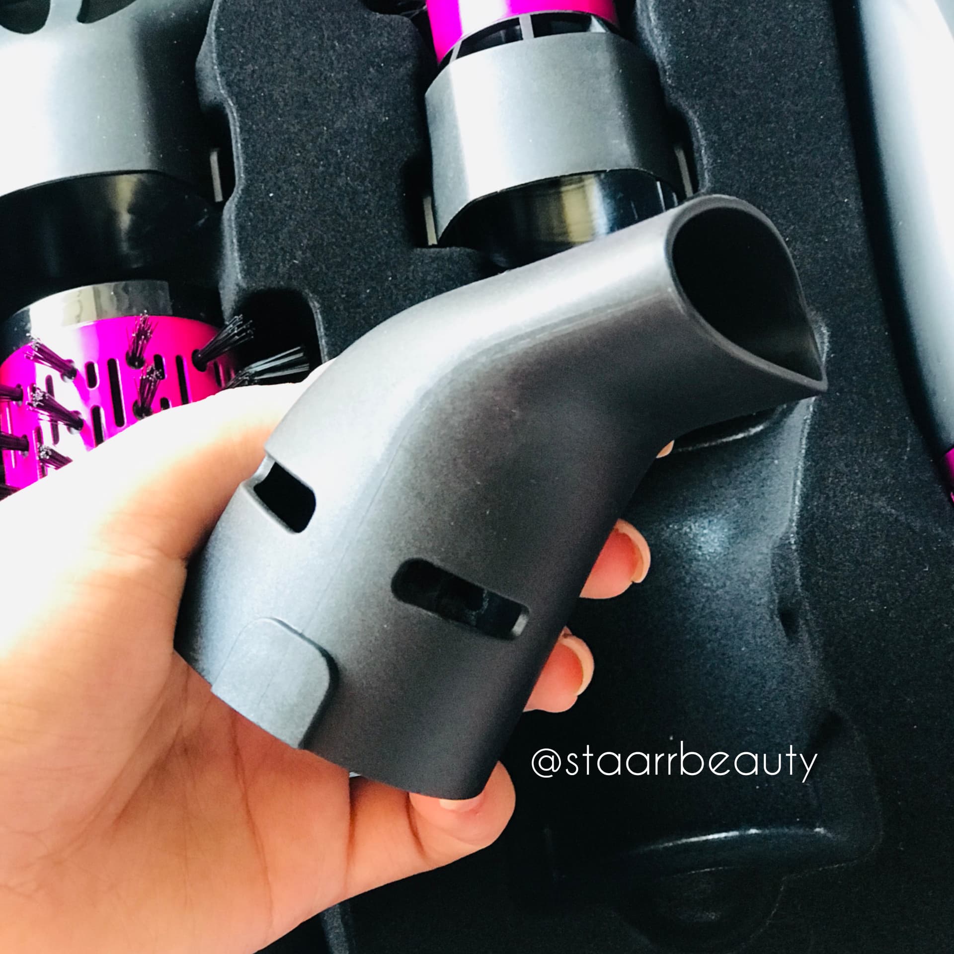 سشوار چرخشی 4 کاره گلدن مکس مدل GOLDEN MAX M-666 — تصویر ۸
