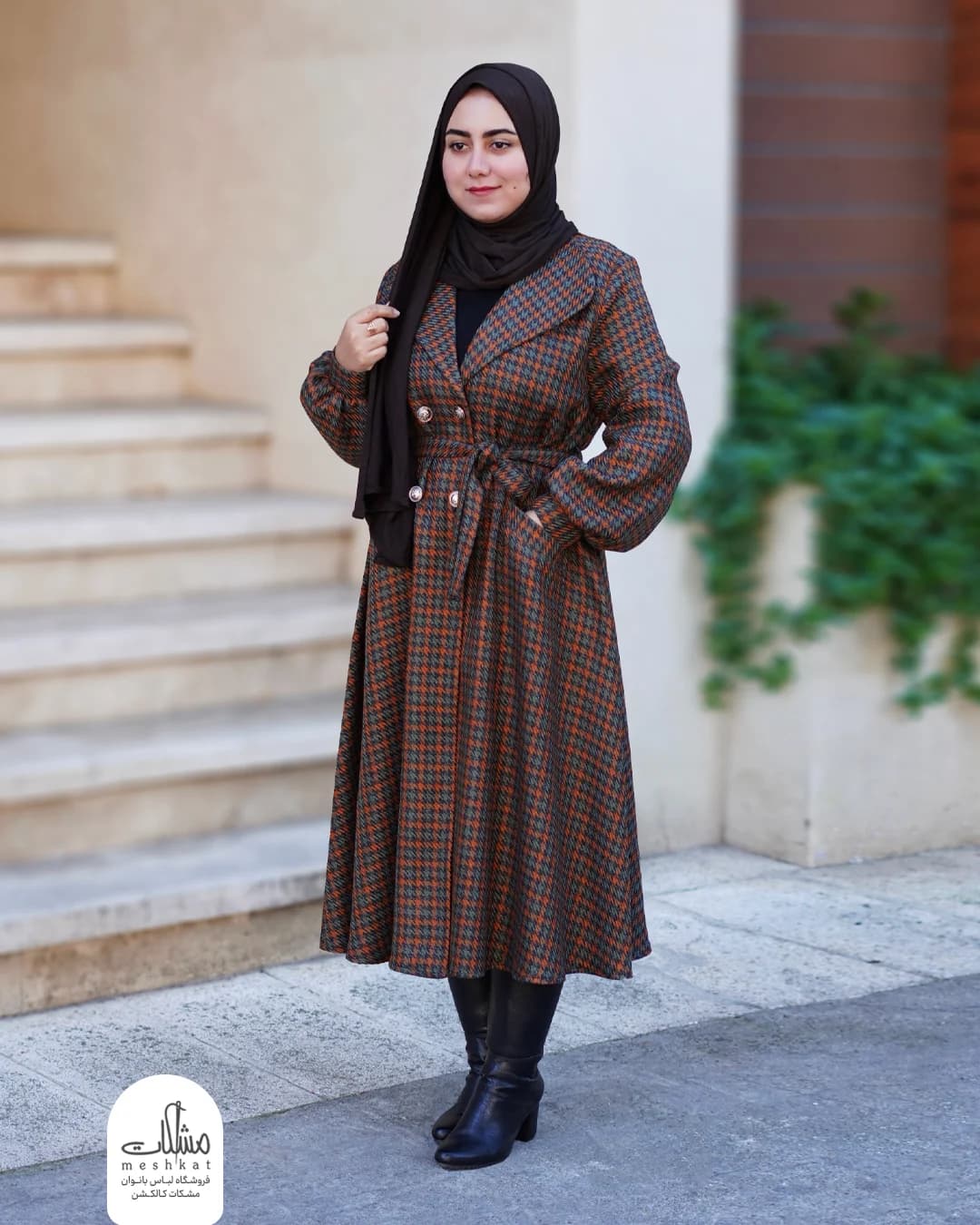 پالتو زنانه خزان — تصویر ۳