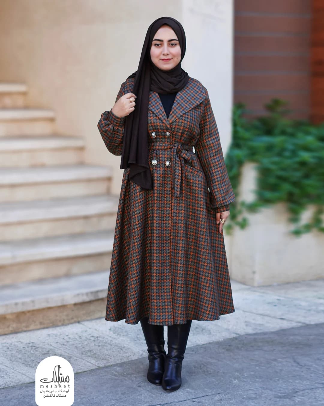 پالتو زنانه خزان — تصویر ۴