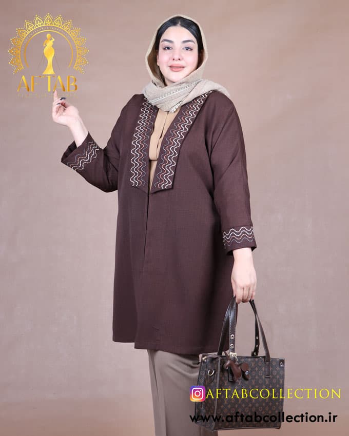 مانتو یقه آرشال گلدوزی سایزبزرگ 6986 — تصویر ۹