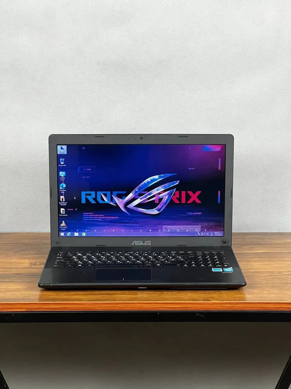 لپ تاپ Asus X551 — تصویر ۴