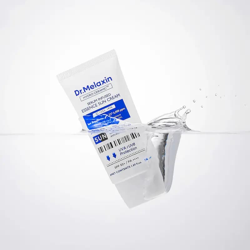 ضد آفتاب آبرسان دکتر ملاکسین Dr.Melaxin مدل Hydro Ceramic حجم 50 میل — تصویر ۴