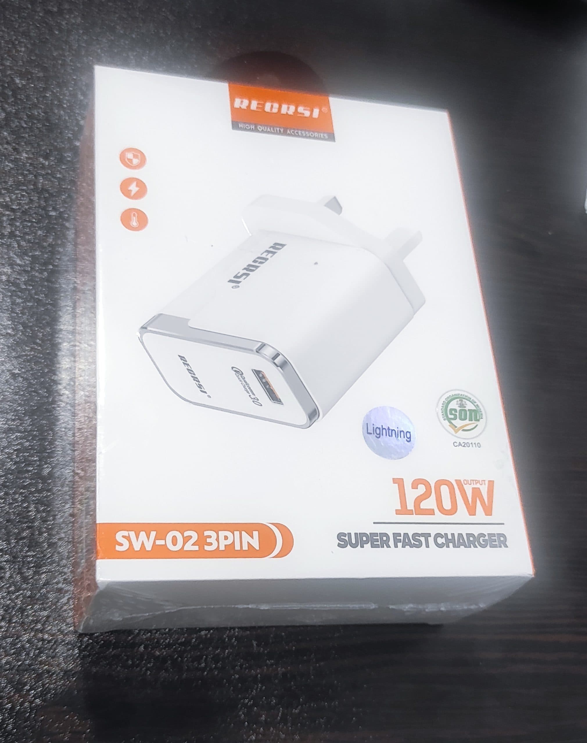 شارژر کلگی دیواری اورجینال 120 وات Super Fast Charge همراه کابل Lightning — تصویر ۲