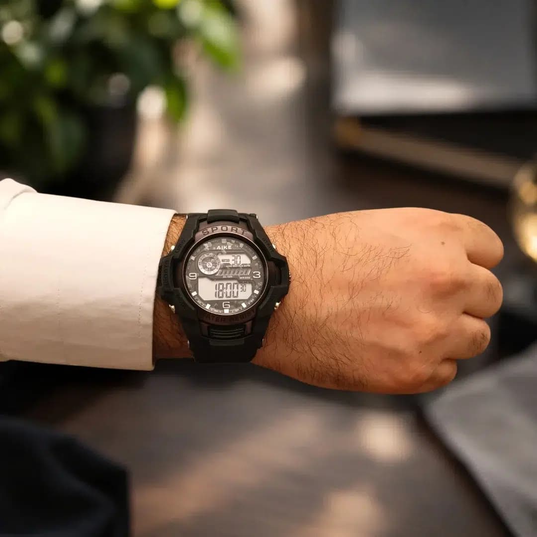 ساعت مچی اسپرت آیک | AIKE طرح G-SHOCK دیجیتالی مدل AK-1856 رنگ مشکی – سبز ارتشی به همراه جعبه و پاکت اورجینال — تصویر ۲