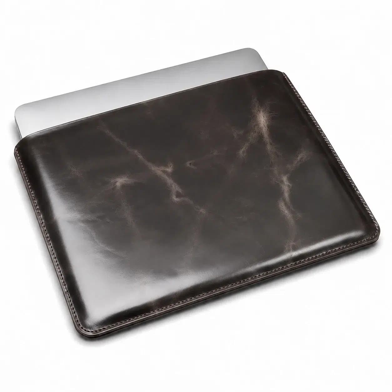 کاور محافظ چرم طبیعی دست ساز لپتاپ مک بوک پرو 15 اینچ اپل Apple MacBook Pro 15” (4th Gen) مدل گرشا — تصویر ۷