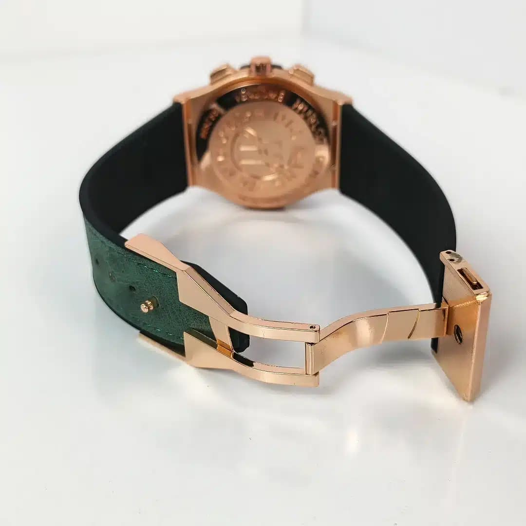 ساعت مچی مردانه و پسرانه هابلوت HUBLOT طرح کورنوگراف (های کپی درجه 1 ) رزگلد مشکی بند چرم — تصویر ۳