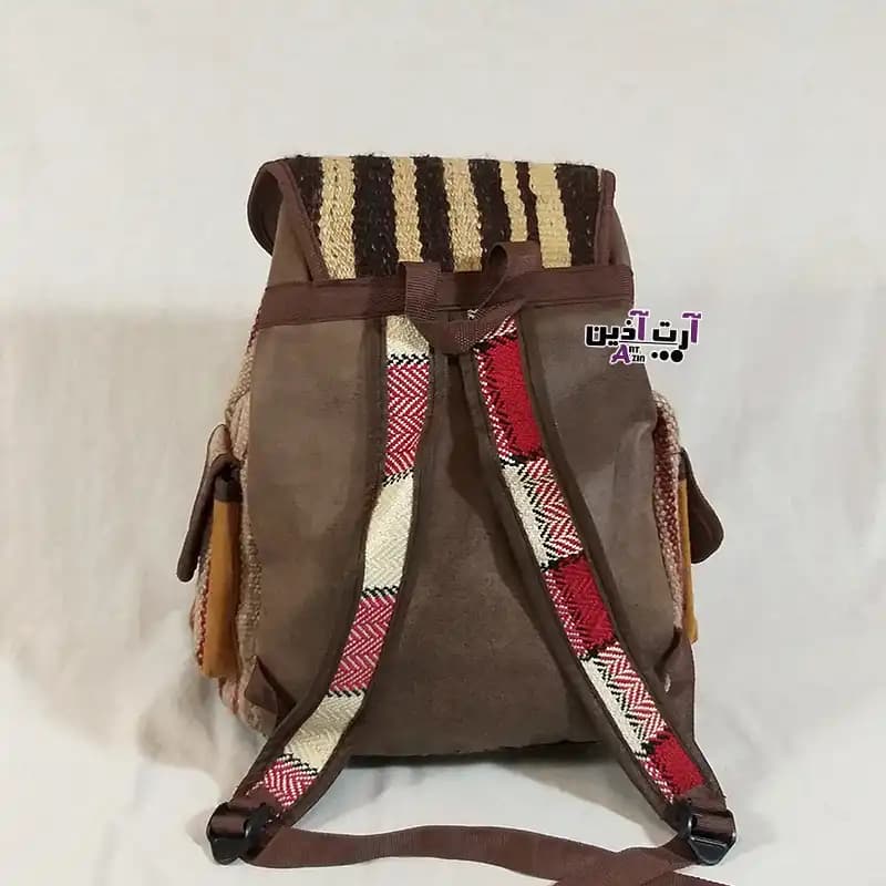 کوله پشتی مسافرتی دخترانه سنتی گلیمی و جاجیمی دستبافت – کد : 11 – 531 — تصویر ۳