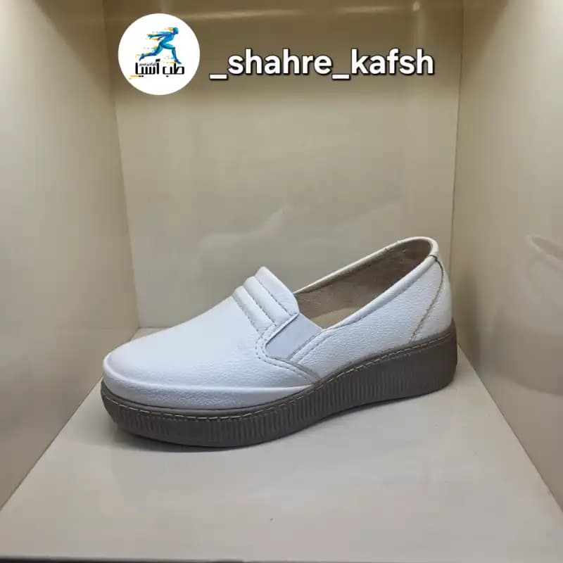 کفش خارپاشنه طبی مدل نارسیس — تصویر ۳