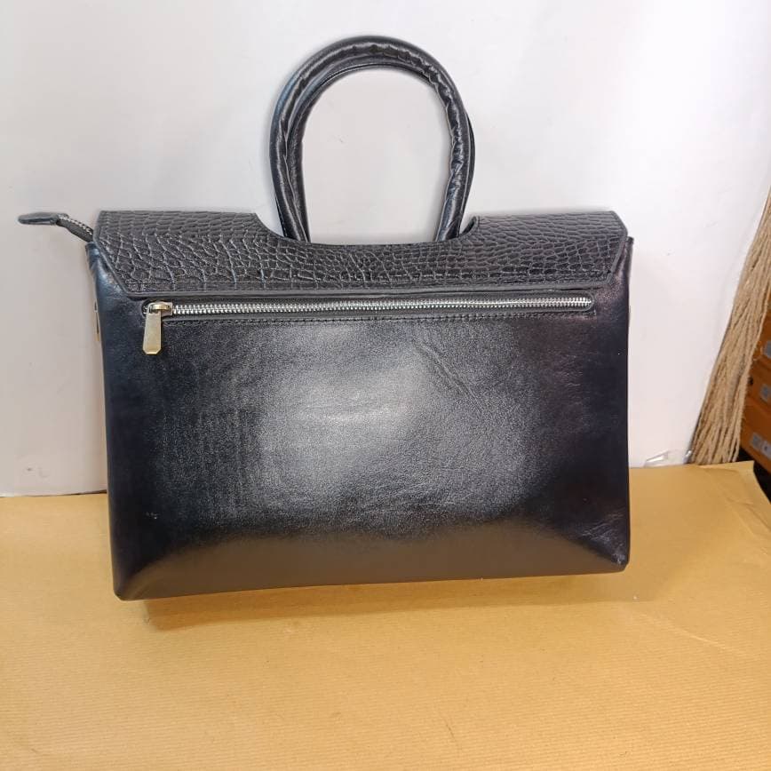کیف زنانه اداری کد C4-105 — تصویر ۱۱