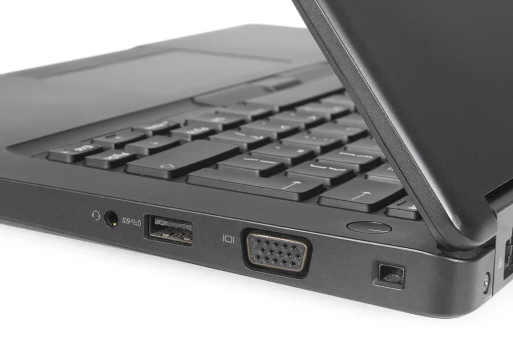 لپ تاپ Dell Latitude E5480 i7 7820HQ 16GB 256GB Nvidia 930MX 2GB — تصویر ۵