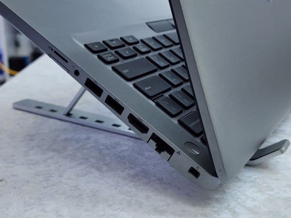 لپ تاپ 14 اینچی دل مدل Latitude 5410 I5-10210 8GB 256SSD — تصویر ۱۰