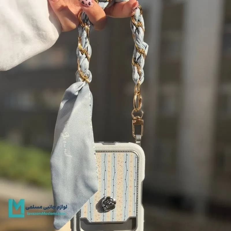 قاب گوشی جاکارتی دار گل برجسته لاوین با بند مچی کد C3913 | لوازم جانبی مسلمی — تصویر ۴