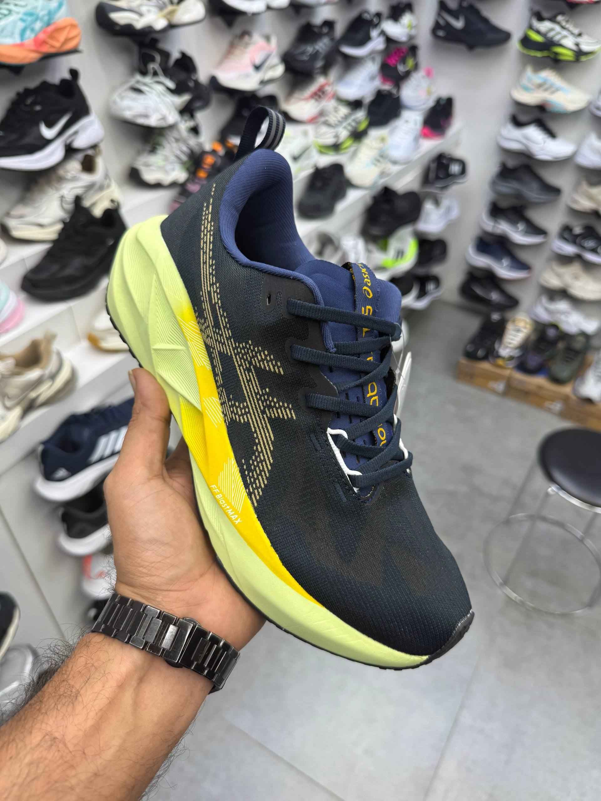 کتانی اسیکس نوا مکس 5 Asics nova max t مشکی و زرد — تصویر ۷