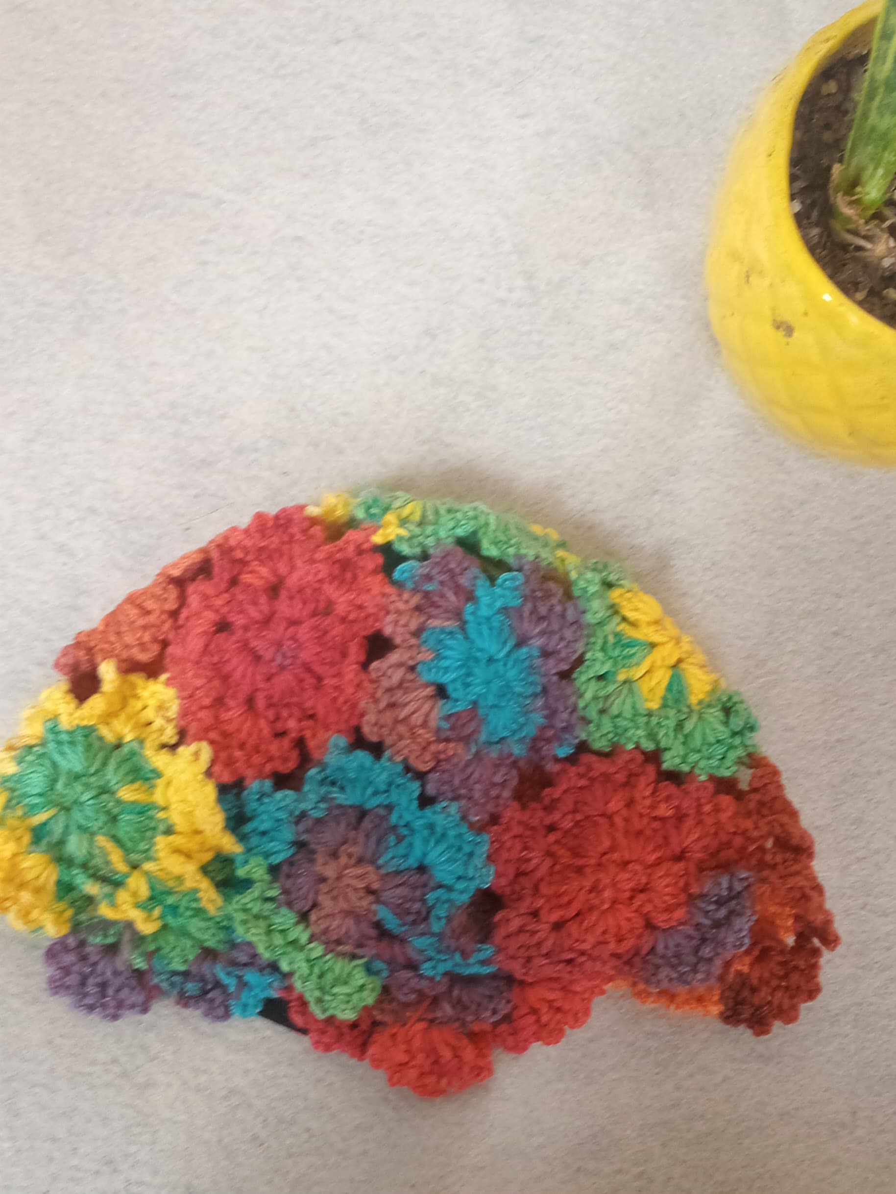 کلاه توری ،قلاب بافی طرح دونه برفی رنگ بهاری — تصویر ۷