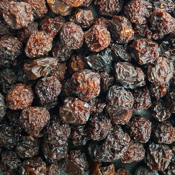آلوچه شیرین آفتاب خشک (طبیعی و خانگی) بدون مواد شیمیایی