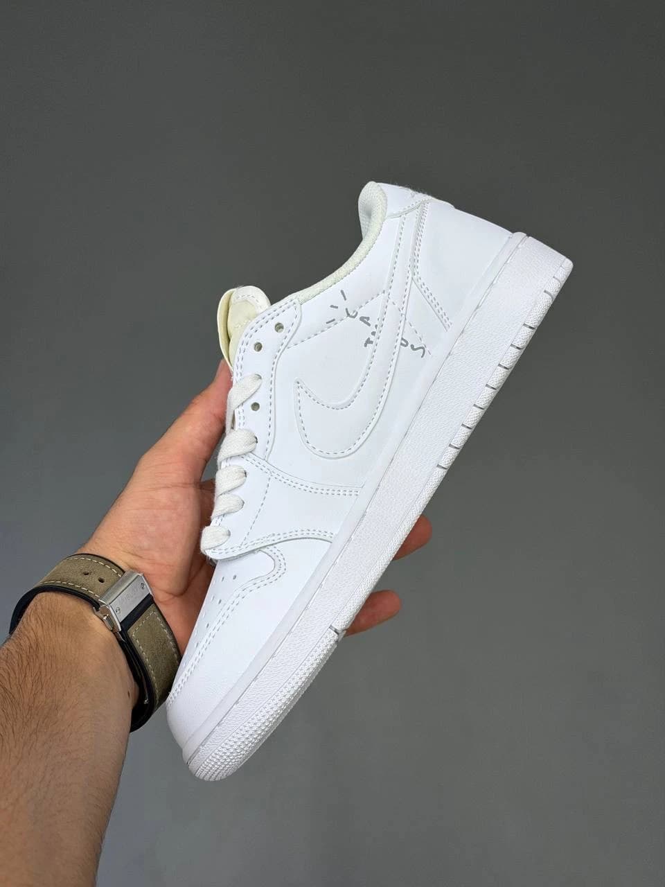 کتونی نایک ایر جردن وان لو ترویس اسکات وایت پارتی Nike Air Jordan 1 Low Travis Scott White Party — تصویر ۳