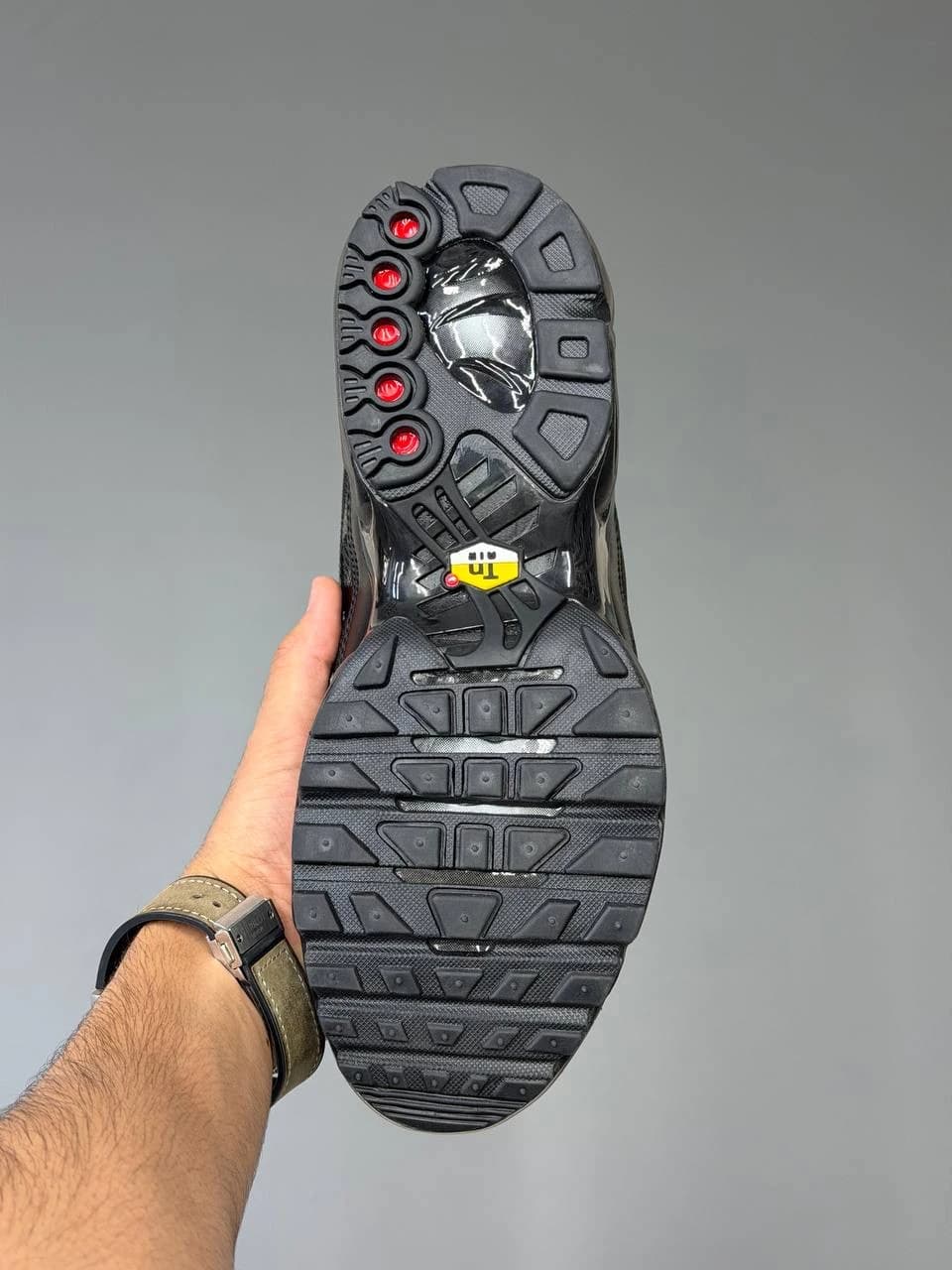 کتونی نایک ایرمکس پلاس تی ان مشکی Nike AirMax Plus TN Black — تصویر ۵
