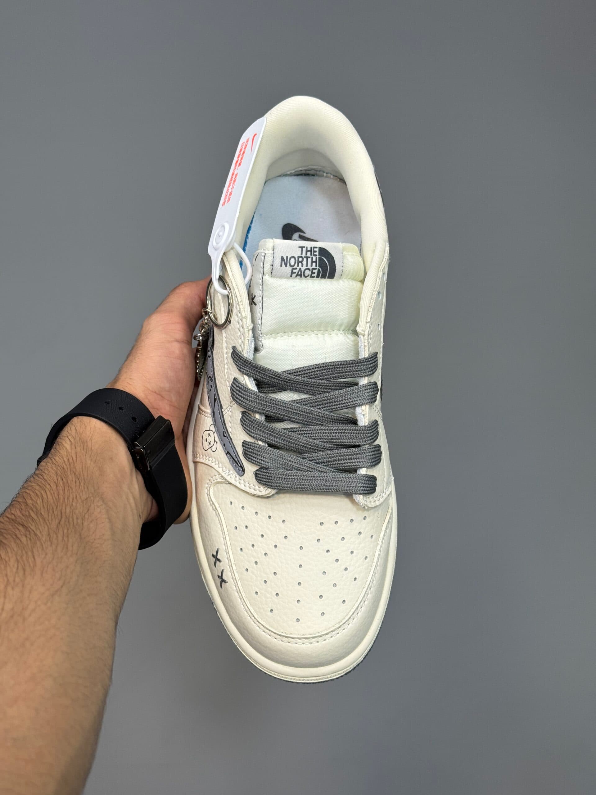 کتونی نایک ایر جردن وان ترویس اسکات لو کاستوم Nike Air Jordan 1 Low Custom — تصویر ۱۰