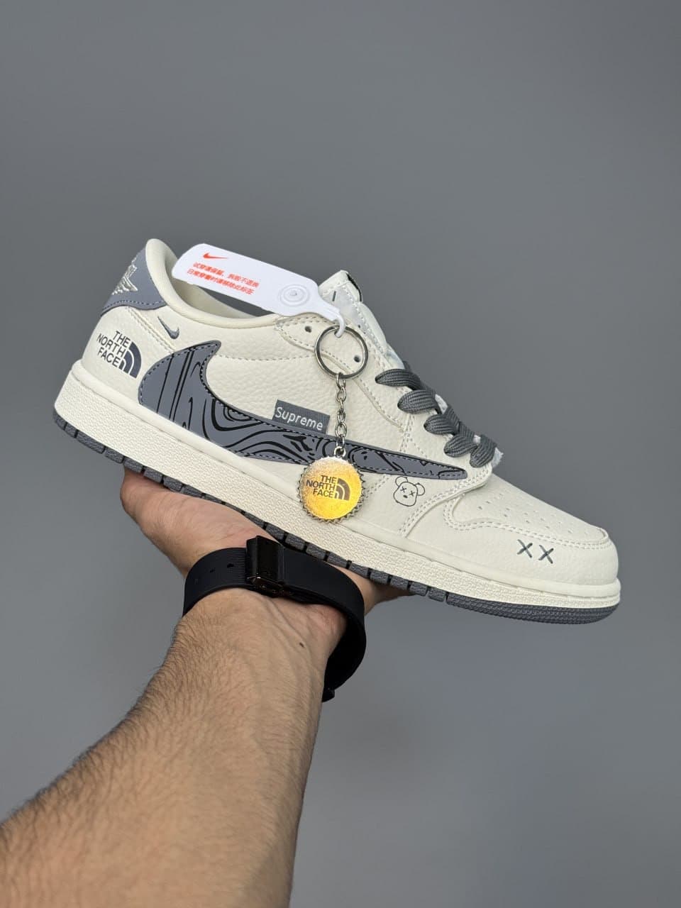 کتونی نایک ایر جردن وان ترویس اسکات لو کاستوم Nike Air Jordan 1 Low Custom — تصویر ۹