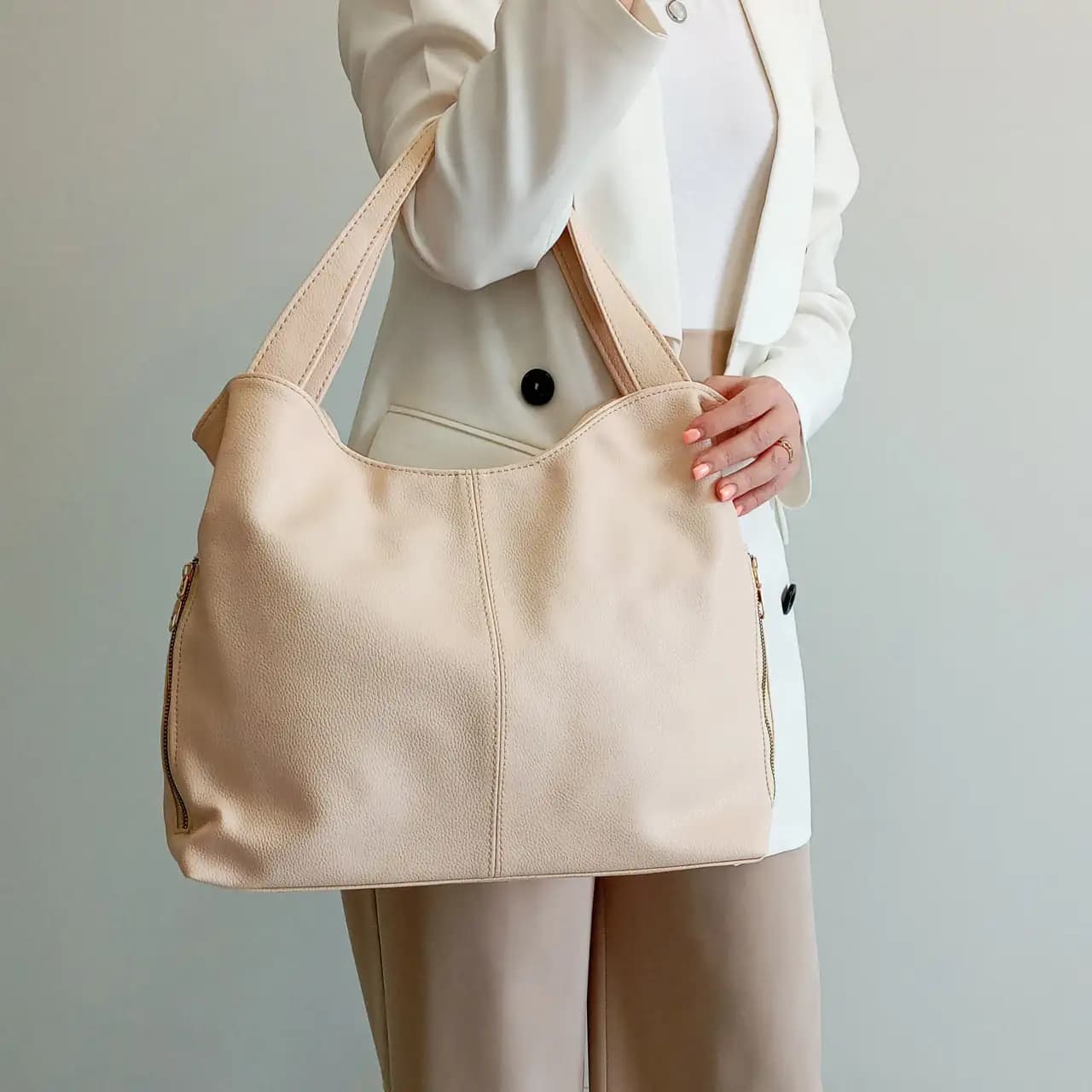کیف سایز بزرگ دستی و دوشی زنانه میلا 2525 — تصویر ۱۰