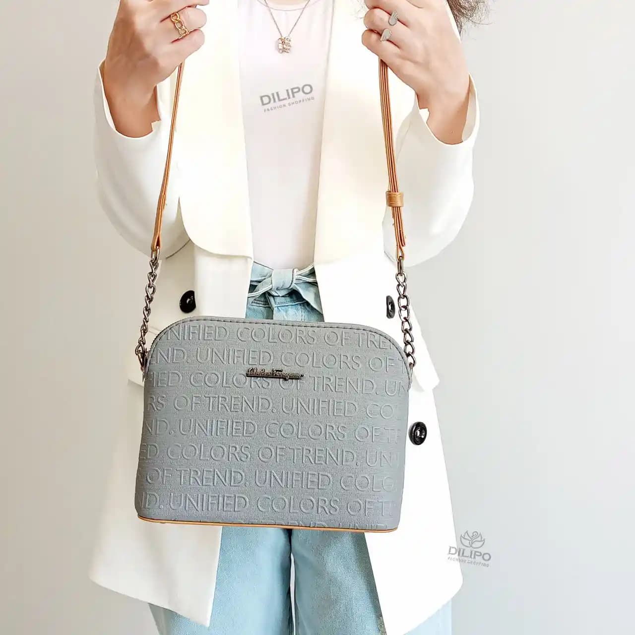 کیف دوشی و مجلسی زنانه لیونا طرح برند بنتون 2448 — تصویر ۵