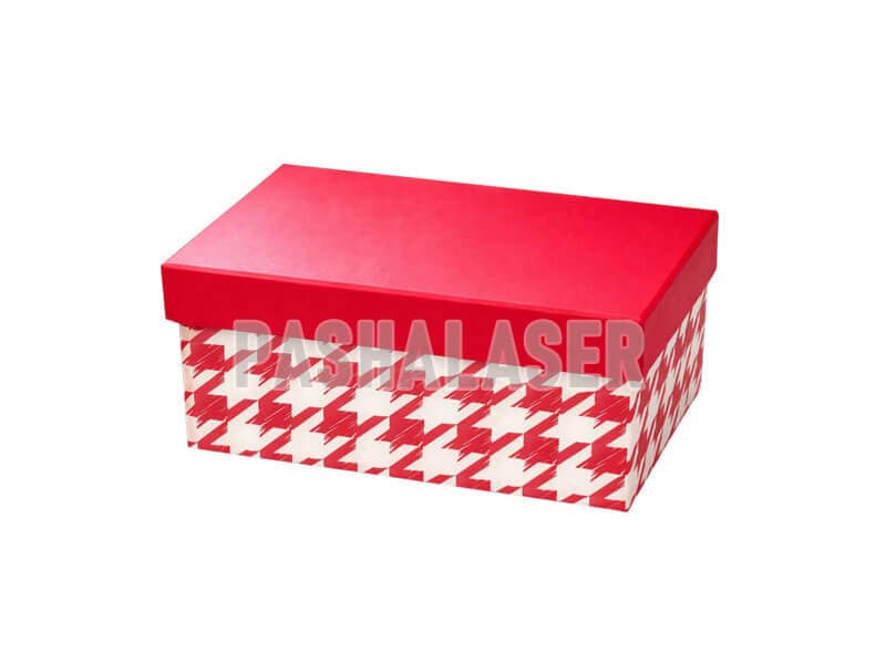 جعبه هدیه قرمز طرح چهارخانه کد 39209 — تصویر ۳