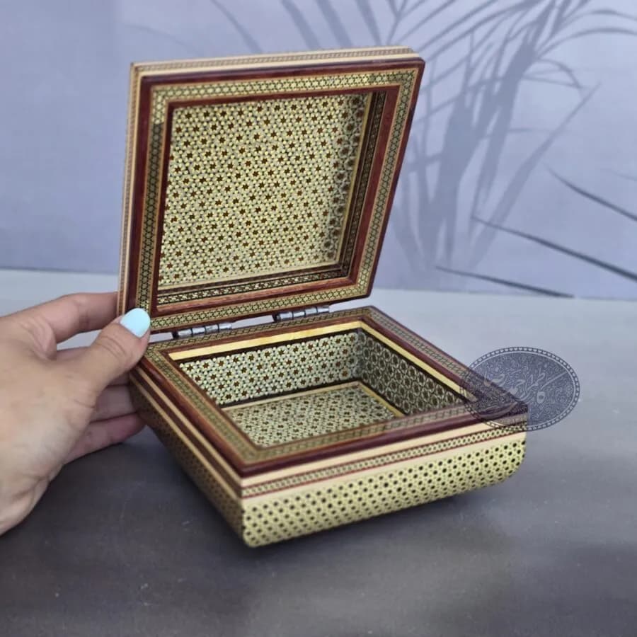 جعبه خاتم و نقاشی کاظمی — تصویر ۳