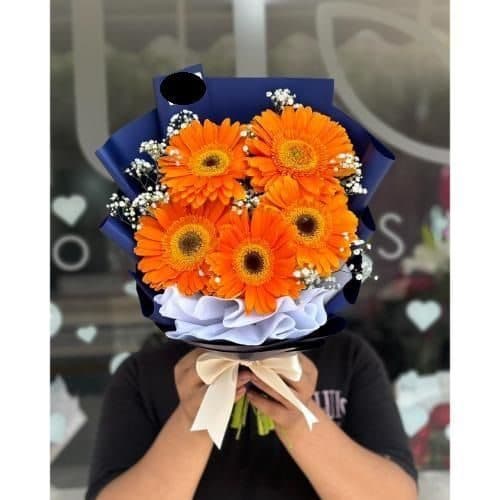 گل فروشی اطراف شرکت برلیان محله محمودیه تهران t7663 — تصویر ۲