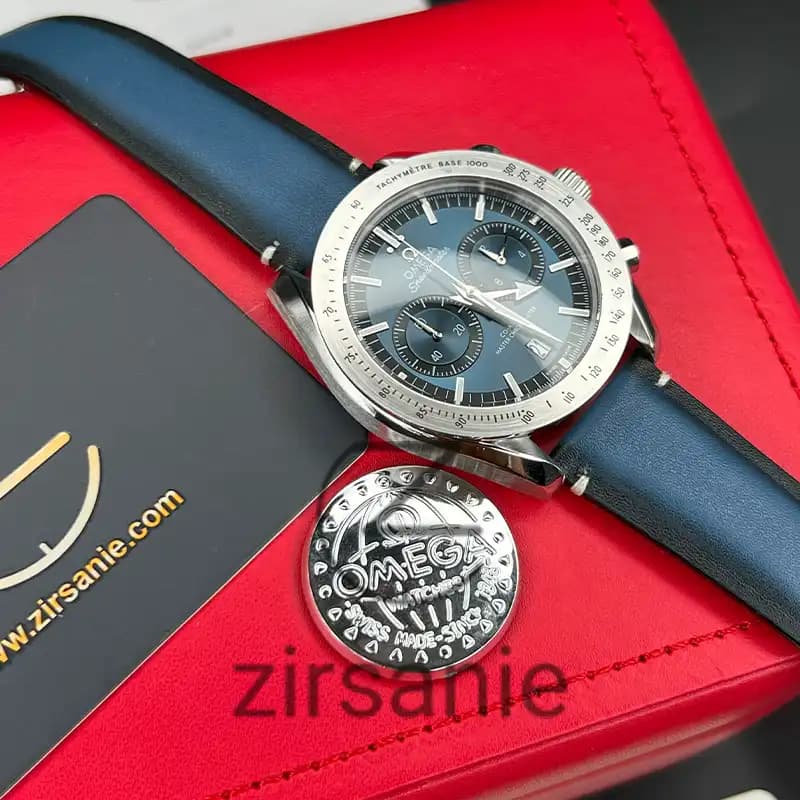 ساعت مچی مردانه امگا اسپید مستر کرنوگراف سیلور صفحه آبی بند چرم Omega Speedmaster Chronograph Silver Blue Screen Leather Strap — تصویر ۱۱