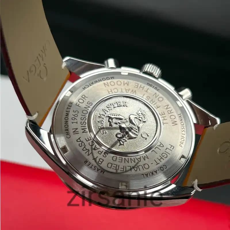 ساعت مچی مردانه امگا اسپید مستر کرنوگراف سیلور صفحه مشکی بند چرم Omega Speedmaster Chronograph Silver Black Screen Leather Strap — تصویر ۸