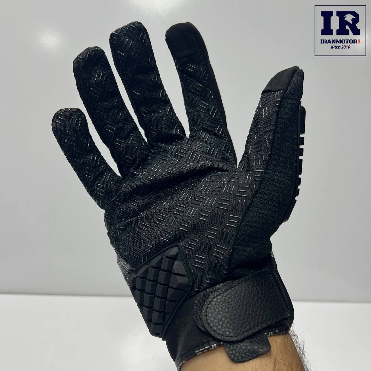 دستکش موتور سواری ضربه گیر دار مدبایک Madbike کربن – مشکی — تصویر ۲