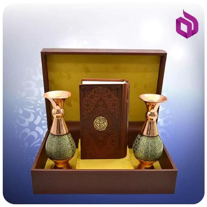 نهج البلاغه پالتويی چرم با دوگلدان مس و خاتم 16 سانتی متری — تصویر ۶