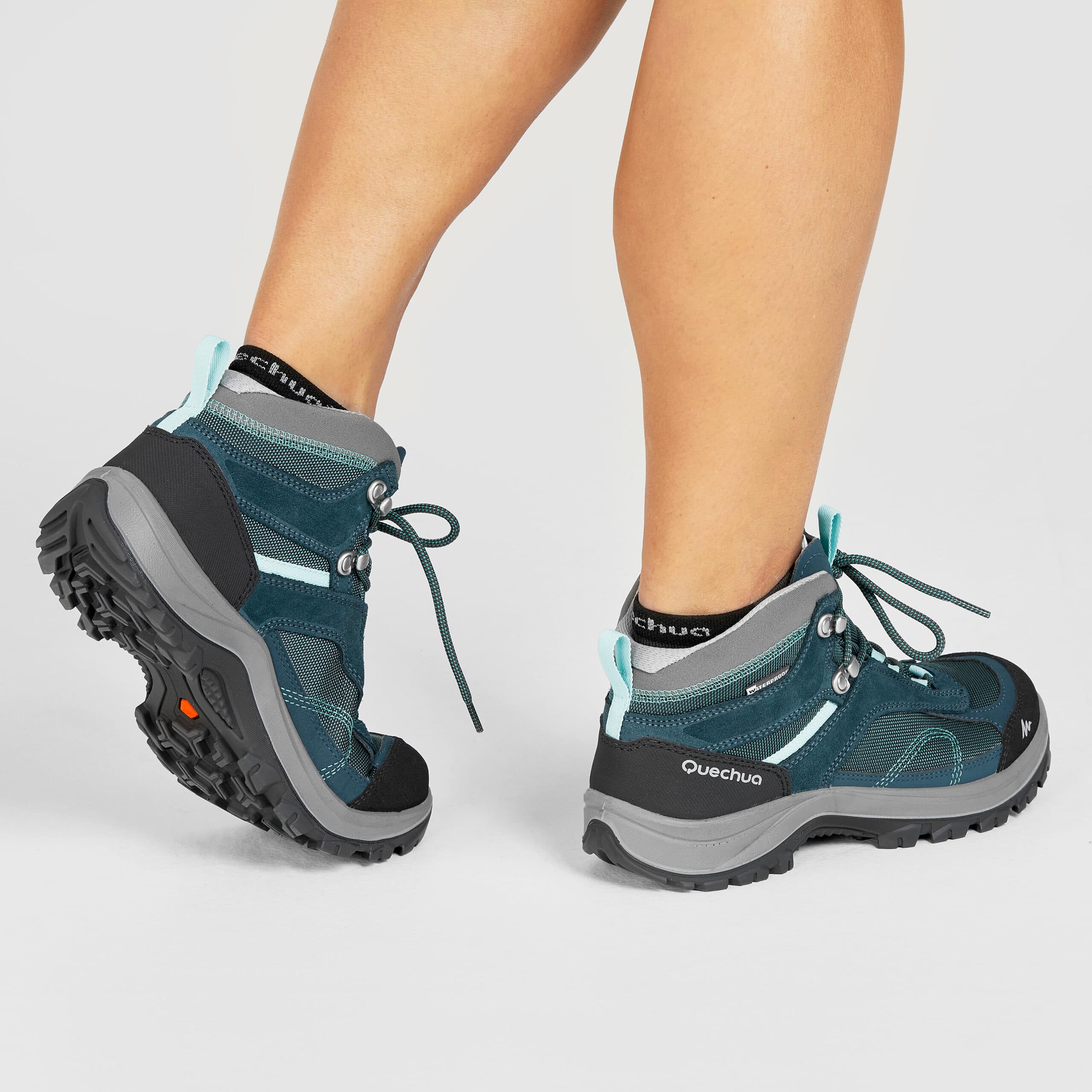 بوت زنانه کچوا – کفش ضدآب کوهنوردی 2025 – دکتلون Quechua Women’s Waterproof Outdoor Boots – Turquoise – MH100 Mid — تصویر ۷