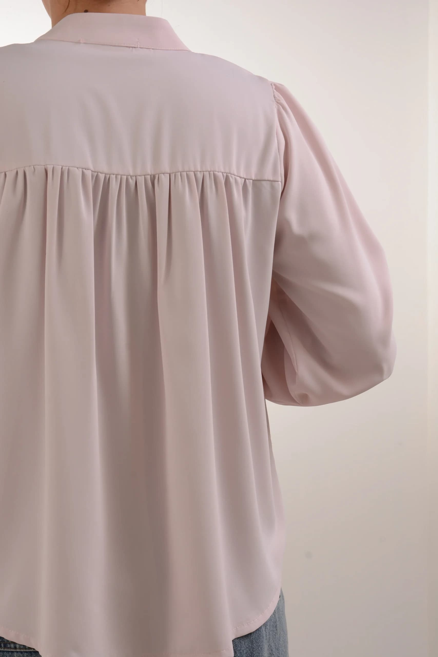 شومیز ژاکلین سینه چین ابرا — تصویر ۶