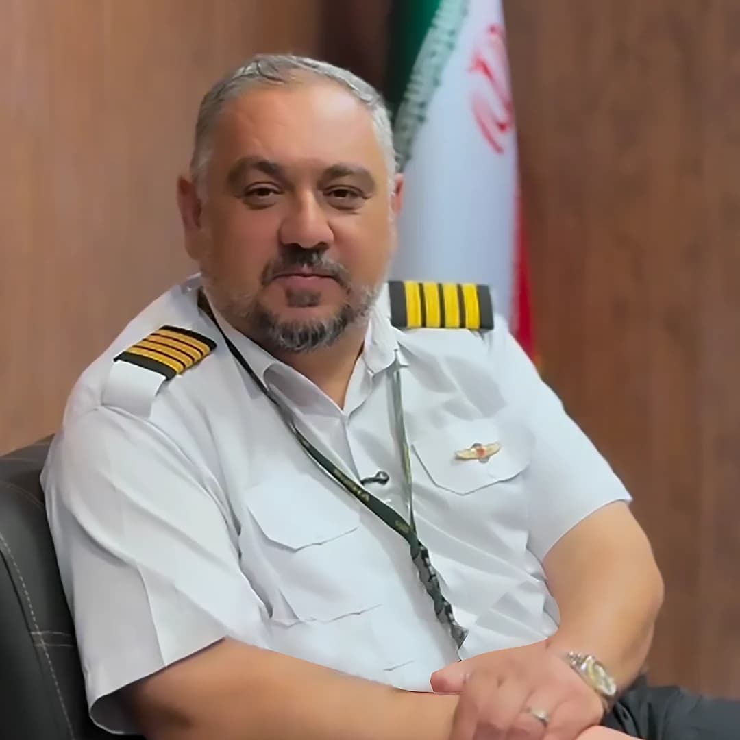 خلبان علیرضا خواجه | فرودگاه زرقان | هواپیما — تصویر ۳