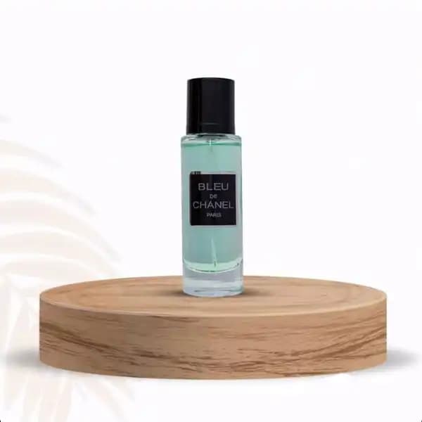 عطر جیبی مردانه نیو پرستیژ کالر مدل Bleu De Chanel حجم 35 میلی لیتر — تصویر ۲