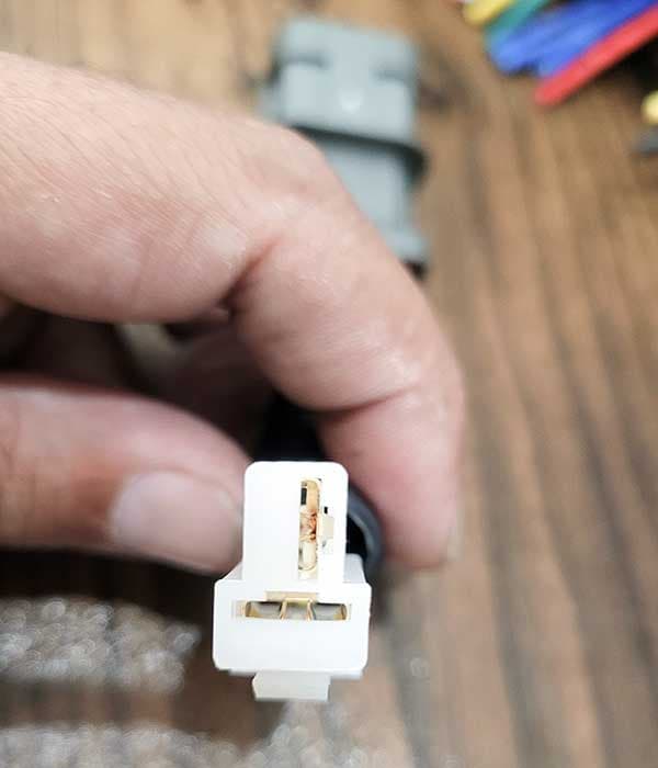سوکت تبدیل دینام پراید کاربراتور به انژکتور — تصویر ۲