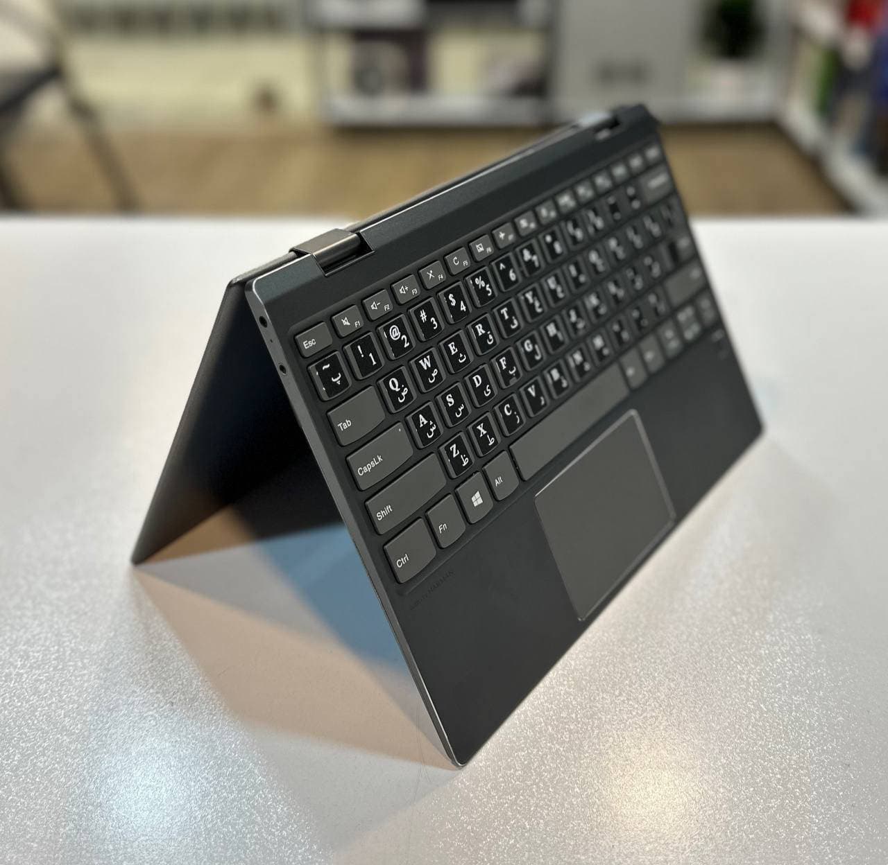لپ تاپ کارکرده LENOVO Yoga 720 -i3-4GB-256GB-2GB — تصویر ۷