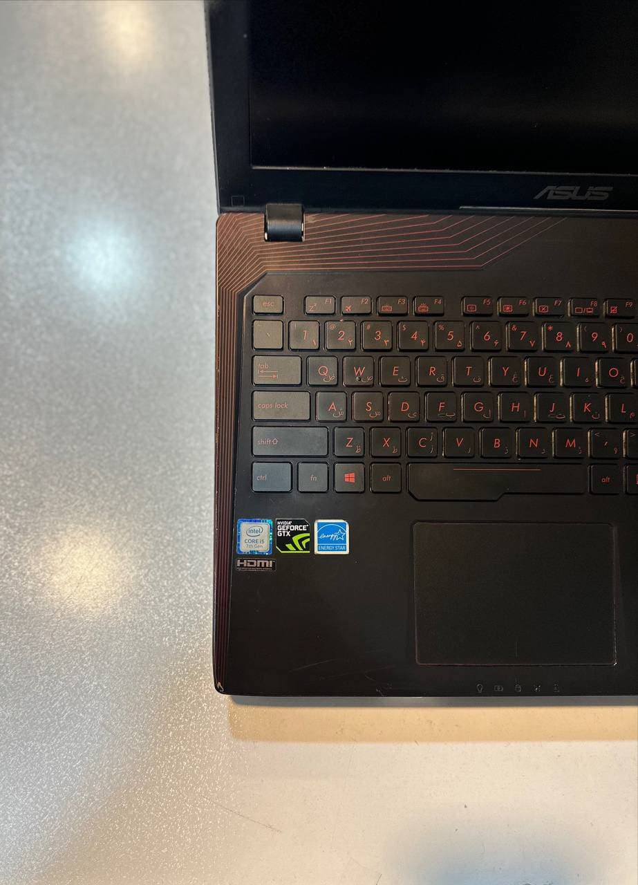 لپ تاپ کارکرده گیمینگ ASUS FX553V -i5-16GB-500+256GB SSD-4GB — تصویر ۹