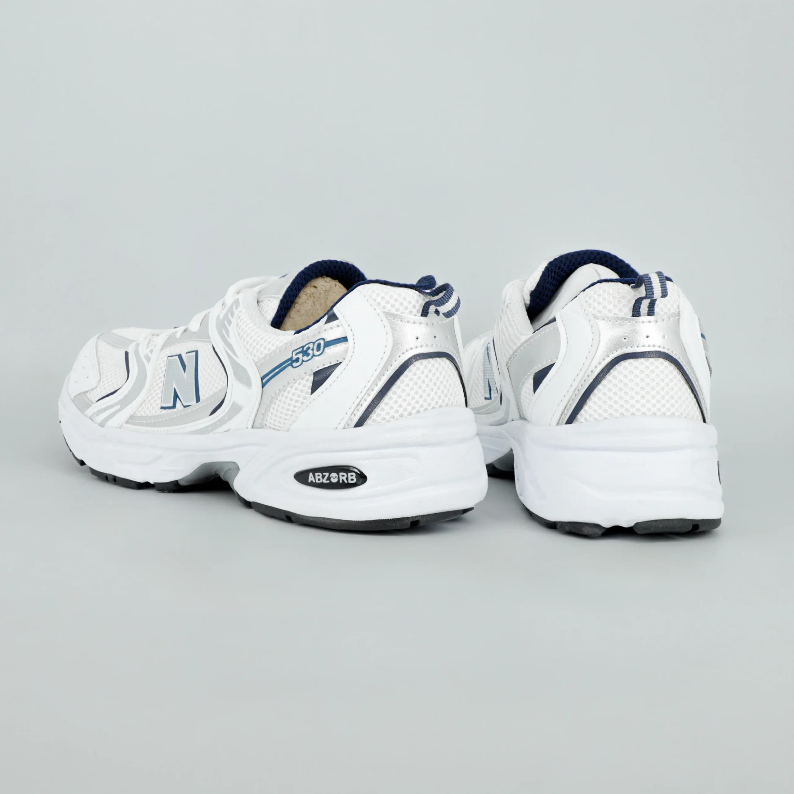 کفش کتونی نیوبالانس New Balance 530 زنانه رنگ سفید سرمه ای کد 1746 — تصویر ۱۰