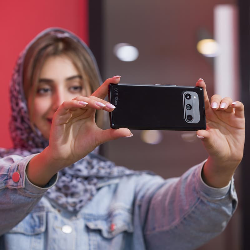 گوشی موبایل داریا مدل bond 5G دو سیم کارت ظرفیت 256 گیگابایت و رم 8 گیگابایت – نسخه امارات – به همراه شارژر 66 وات داریا — تصویر ۳
