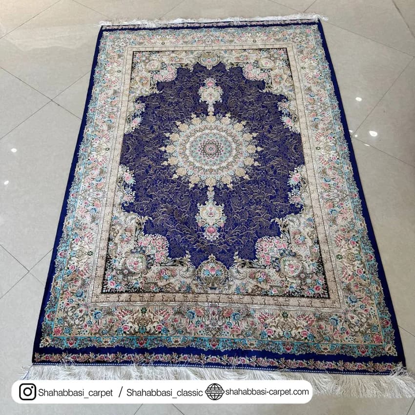 فرش تمام ابریشم کد 252 آبی کاربنی — تصویر ۸